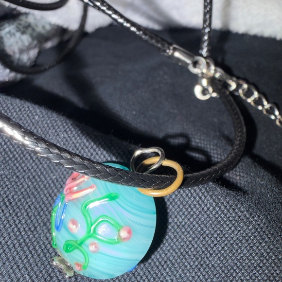 Necklace - Picture 3 of 4